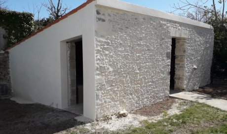 Garage en pierres apparentes sur Saint Georges d'Oléron