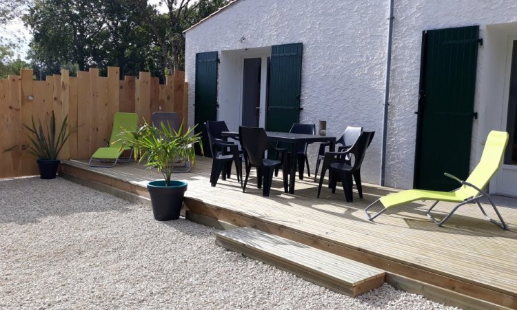 Réalisation de clôtures bois, terrasse bois et empierrement sur Saint Georges d'Oléron