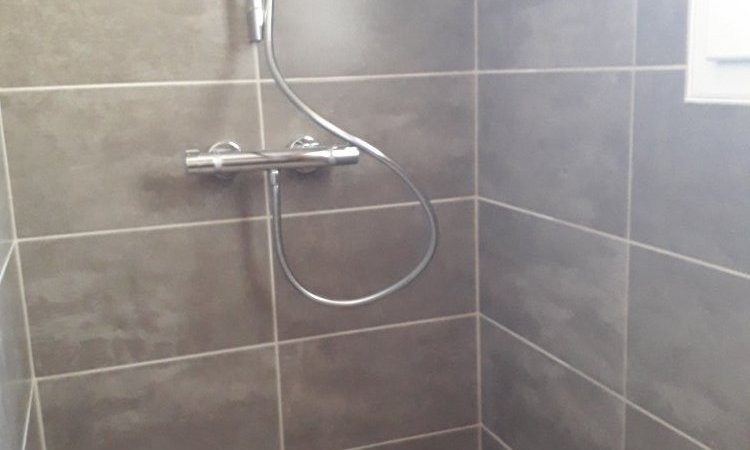 Barre de douche à Dolus d'Oléron