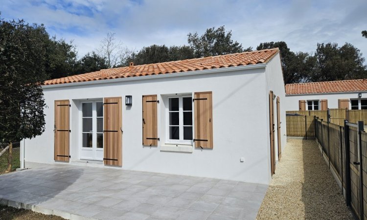 Construction de deux maisons à Saint Pierre d' Oléron